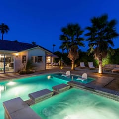 Palm Springs Luxury: Pool, Hot Tub & Downtown Access