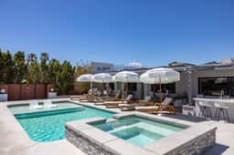8BR Desert Oasis Pool, Hot Tub & Mountain Views - Image 4