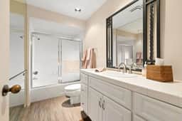 Premier Ironwood Condo: Pet Friendly, Mountain Views - Image 5