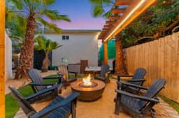 8BR Group Compound, Hot Tub & Games - Image 3