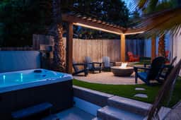8BR Group Compound, Hot Tub & Games - Image 2