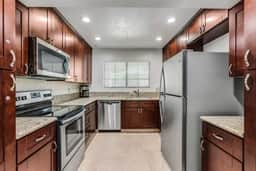 Ground-Floor Condo with Pool & Spa Access - Image 5