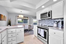 Relaxing Palm Springs Condo with Pool Access - Image 4