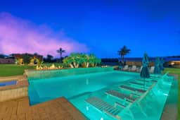 Luxury Ranch Estate: Pool, Spa & Sunset Views - Image 2