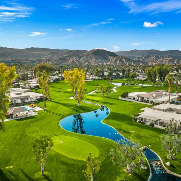 Monthly Golf Condo with Pool - Image 1