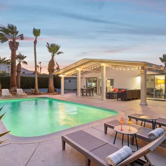 Mountain-View Retreat: Pet-Friendly Home with Private Pool - Image 1