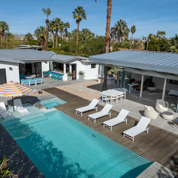 Luxury Home with Pool, Spa & Stunning Mountain Views - Image 1