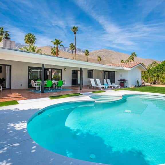 3BR Mid-Century Home Pool, Hot Tub & Gym - Image 1