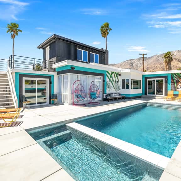 Luxury Palm Springs Estate Pool, Spa & Mini-Golf - Image 1