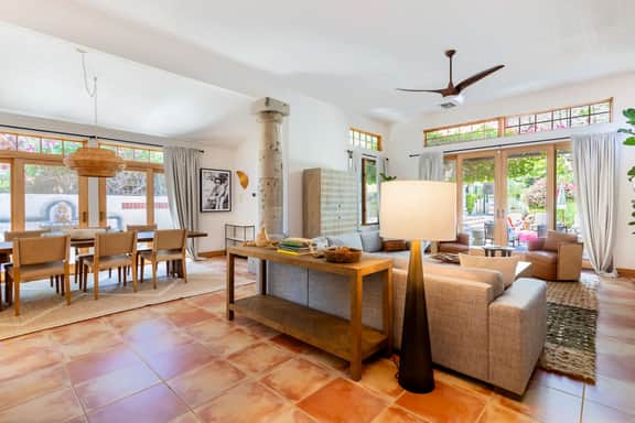 5BR Luxury Villa w Pool & Mountain Views - Image 4