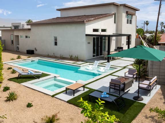 Luxury Desert 4BR Pool & Spa Retreat - Image 5