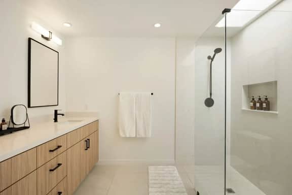 Resort Style Condo Getaway in Monterey Country Club - Image 5