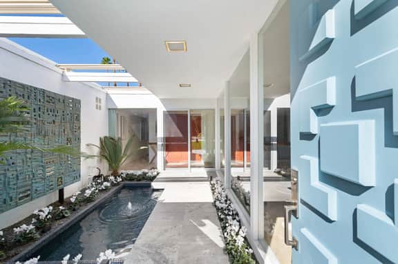 Mid-Mod Krisel Getaway Walkable on El Paseo - Image 2