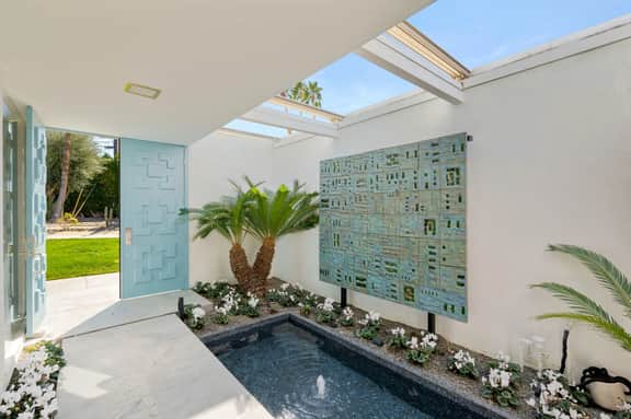 Mid-Mod Krisel Getaway Walkable on El Paseo - Image 2