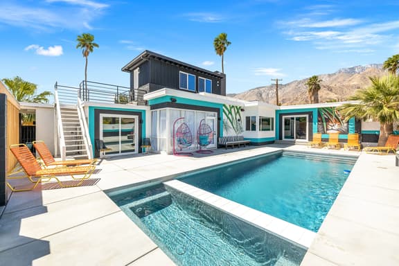 Luxury Palm Springs Estate Pool, Spa & Mini-Golf - Image 1