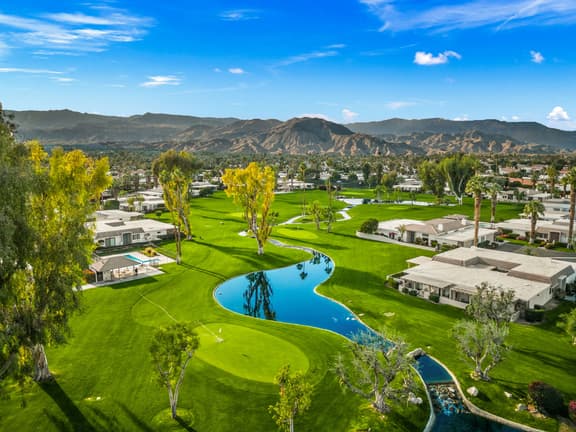 Monthly Golf Condo with Pool - Image 1