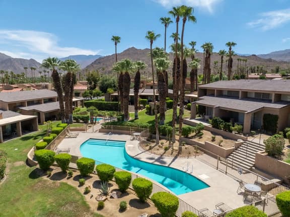 Ironwood Country Club Condo - Image 1