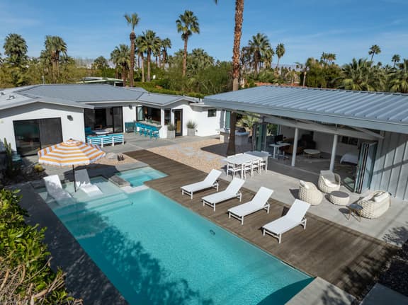 Luxury Home with Pool, Spa & Stunning Mountain Views - Image 1