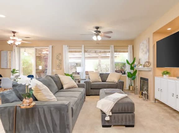 Golf Course Community Home with Pickleball & Mountain Views - Image 1